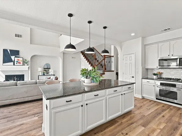 10236 Vintage Dr, Fort Worth, TX 76244