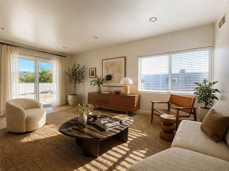 2BR, 2 1/2BA, Penthouse, Unit 312 Primary Bedroom