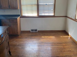 9911 E 77th St, Raytown, MO 64138