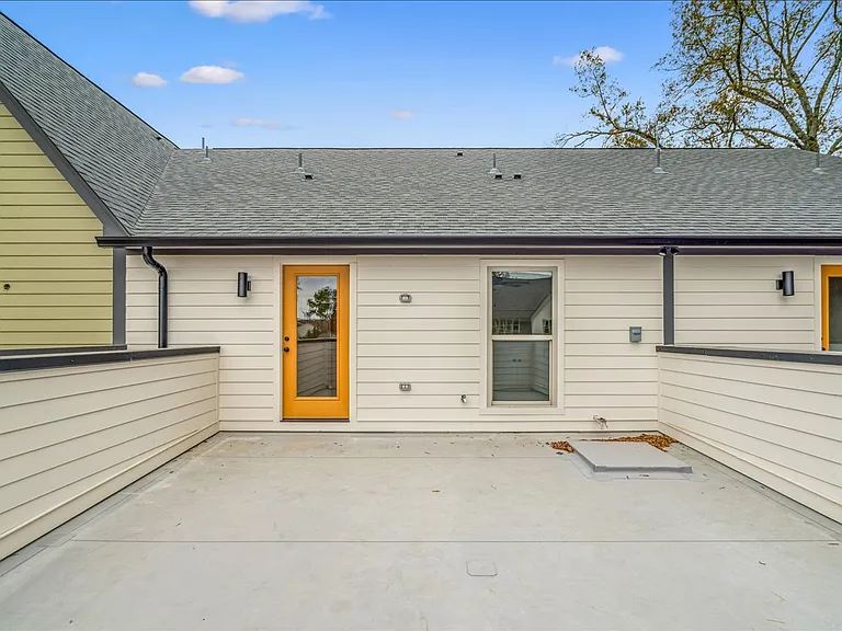 5472 Park Ave — Photo 26