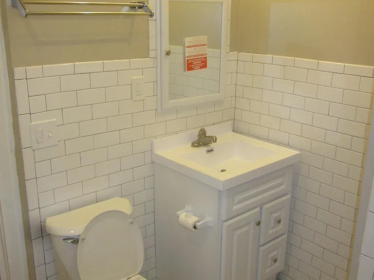5208 Euclid Ave — Photo 13