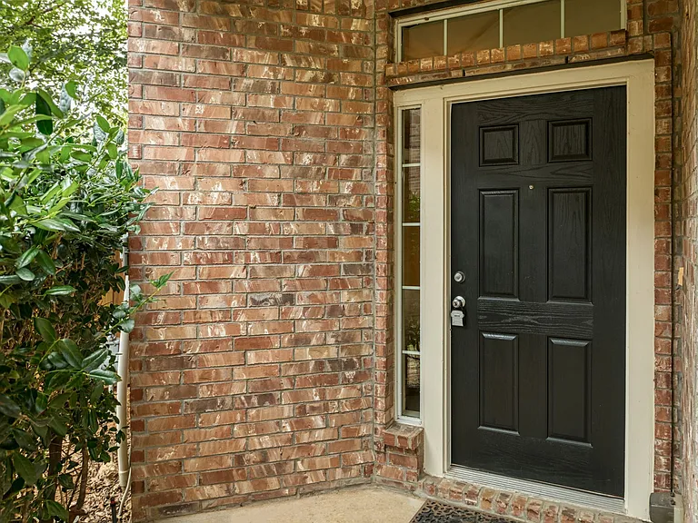 2510 Sedona St — Photo 4