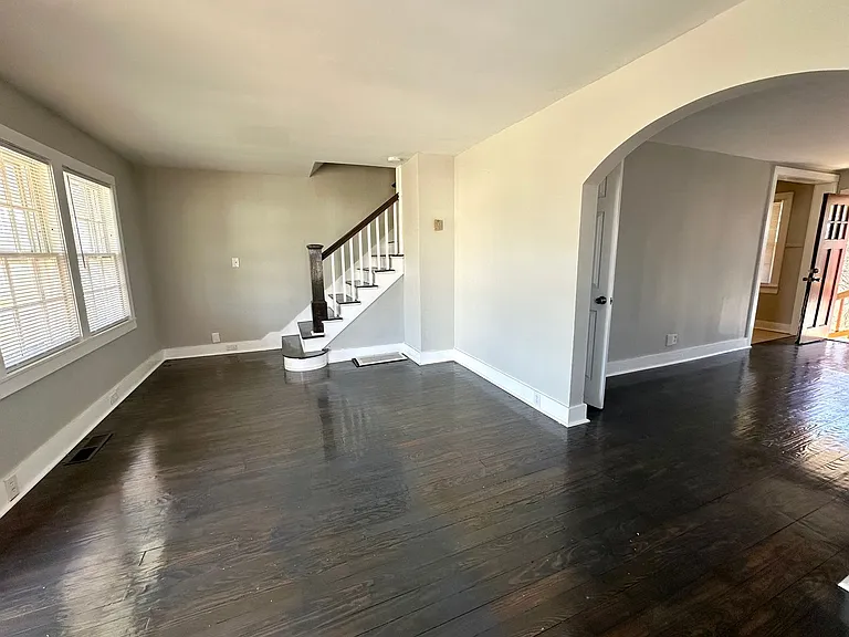 130 Orchard Dr — Photo 4