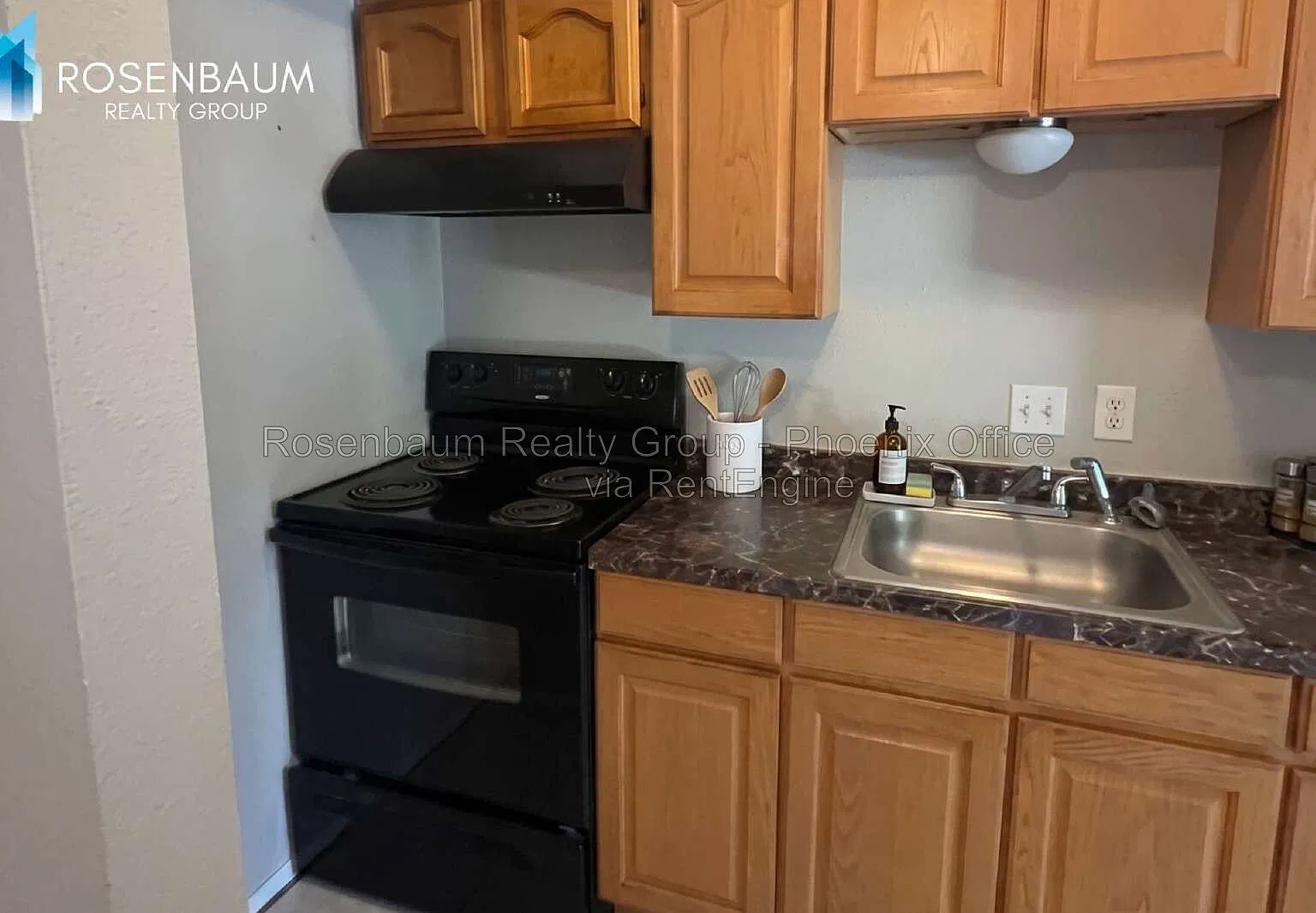 2 bed, 1.0 bath, 835 sqft, $1,099 — Photo 2