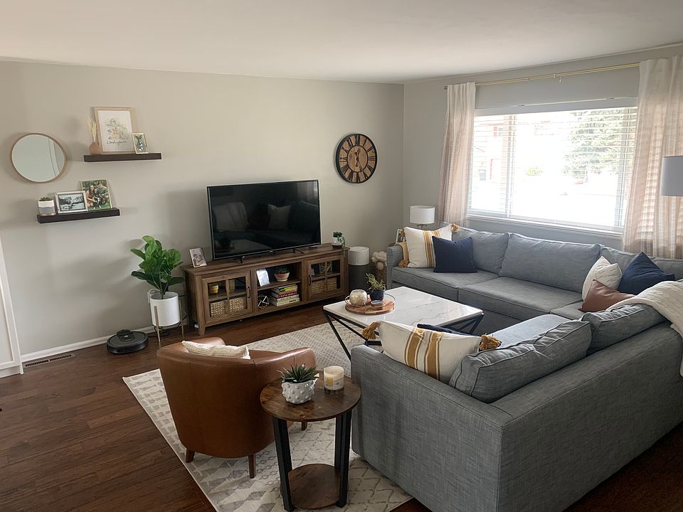 Main floor living room