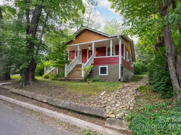 54 Downing St, Asheville, NC 28806