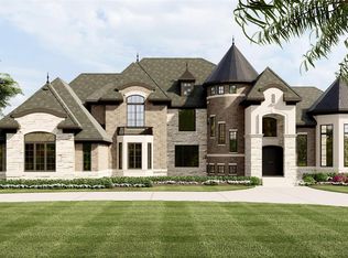 556 Barrington Ct, Bloomfield Hills, MI 48304