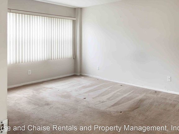 5th image of 244 Saint Augustine Ave APT 103