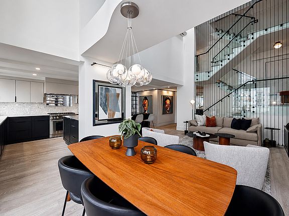 4th image of 1236 Bidwell St #Penthouse 1