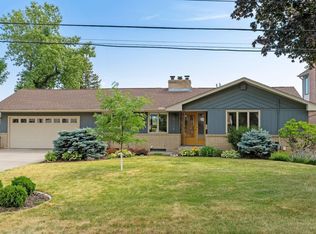4304 Twin Oak Ln, Robbinsdale, MN 55422
