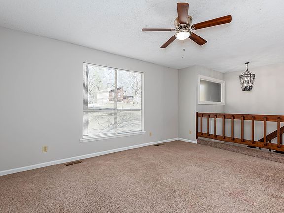 2nd image of 3211 Edenburg Dr