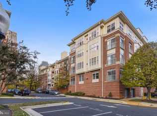 Stratford Condo, Reston, VA 20190