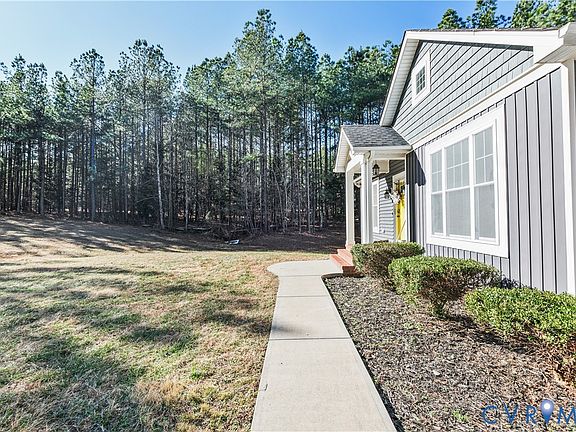 3rd image of 339 Loman Rd