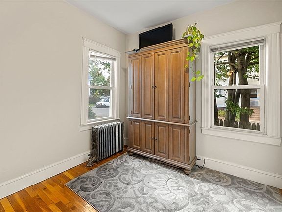 4th image of 65 Tremont St