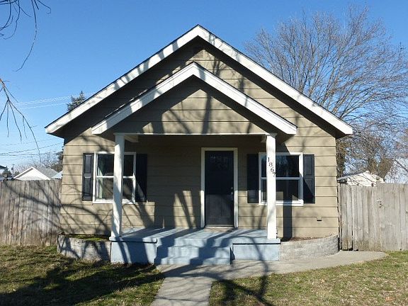2nd image of 1867 E Marshall Ave