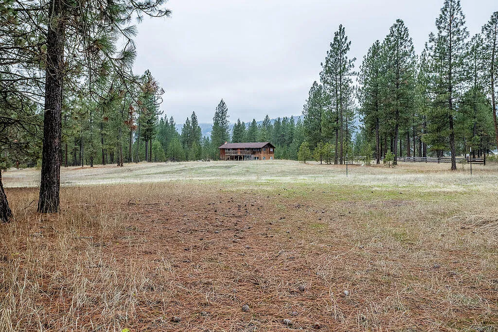 1170 Hodgson Rd N, Evans WA