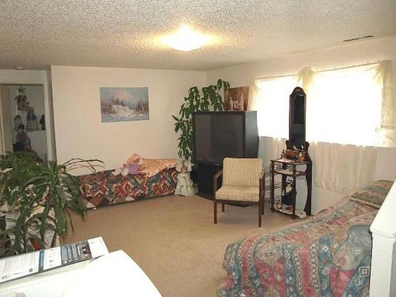 3rd image of 4725 Cheerful Rd