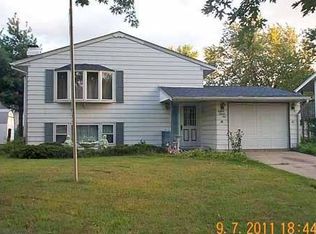 891 W 70th Pl, Merrillville, IN 46410