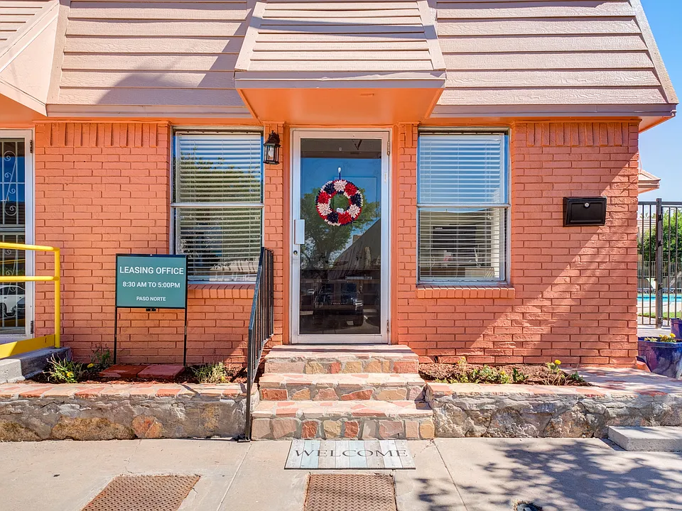 Paso Norte Apartments