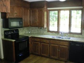 3rd image of 1960 Lombardy Dr