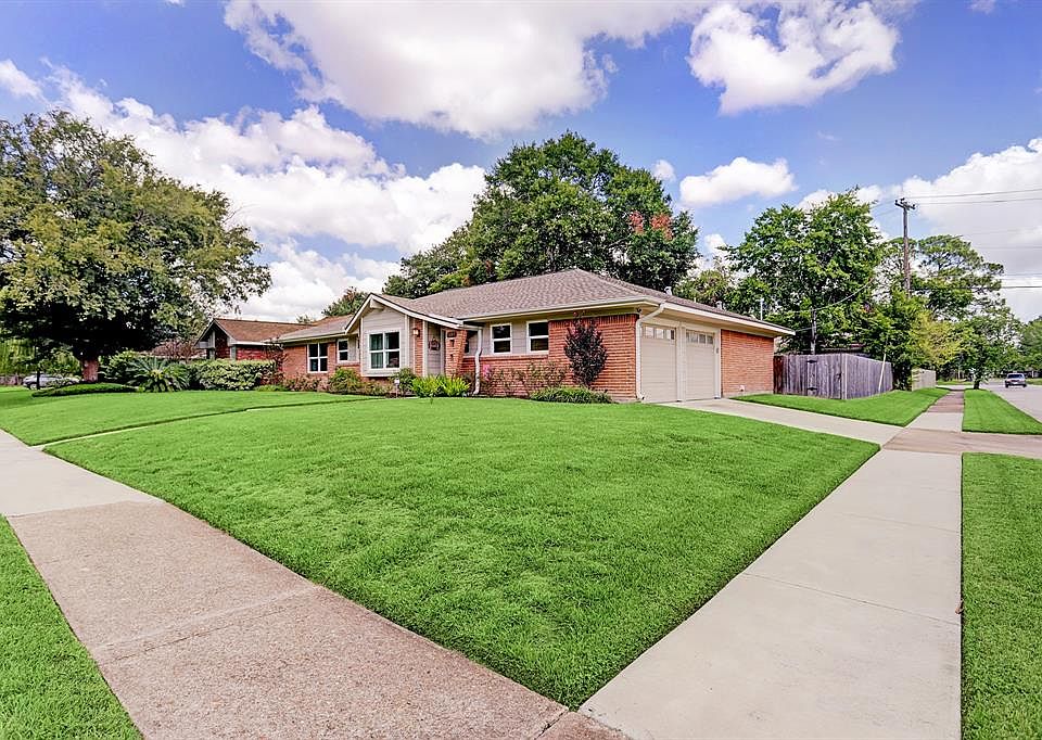 1st image of 5102 Creekbend Dr