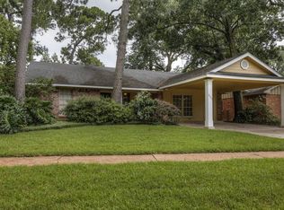 5331 Poinciana Dr, Houston, TX 77092