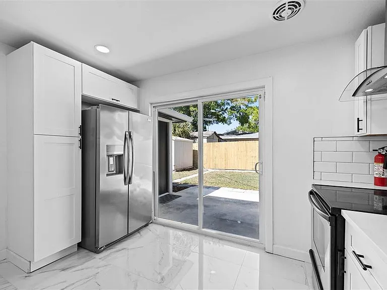 4427 W Oklahoma Ave — Photo 14