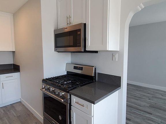 5th image of 6215 Cedar St #1X1