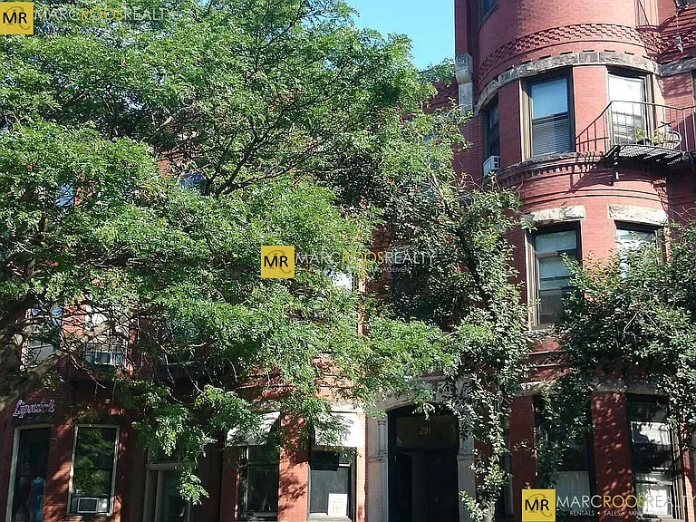 290 Newbury St #RL — Photo 5