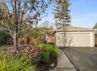 117 Hedge Rd, Menlo Park, CA 94025