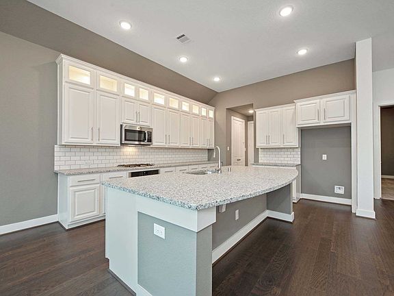 3rd image of 17454 Chestnut Cove Dr