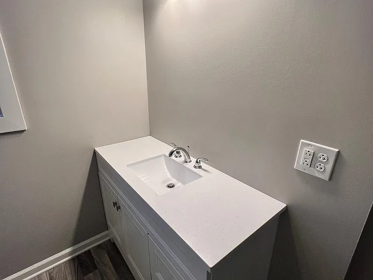 71 Moull St #5 — Photo 7