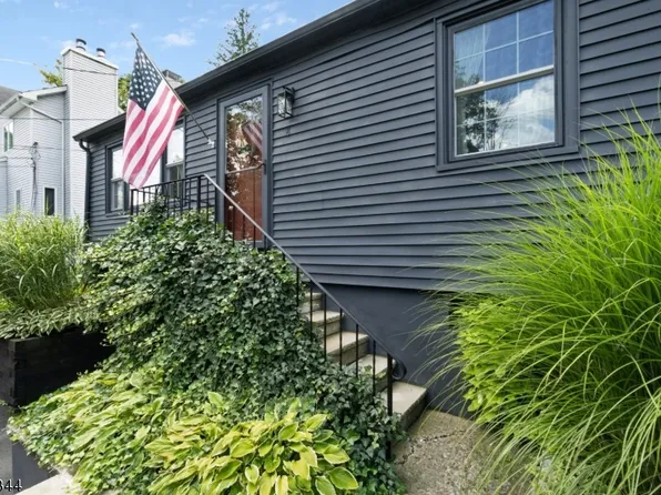 8 Glenwood Rd, Jefferson Twp., NJ 07849
