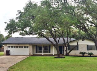 513 Fleetwood Dr, Hollywood Park, TX 78232