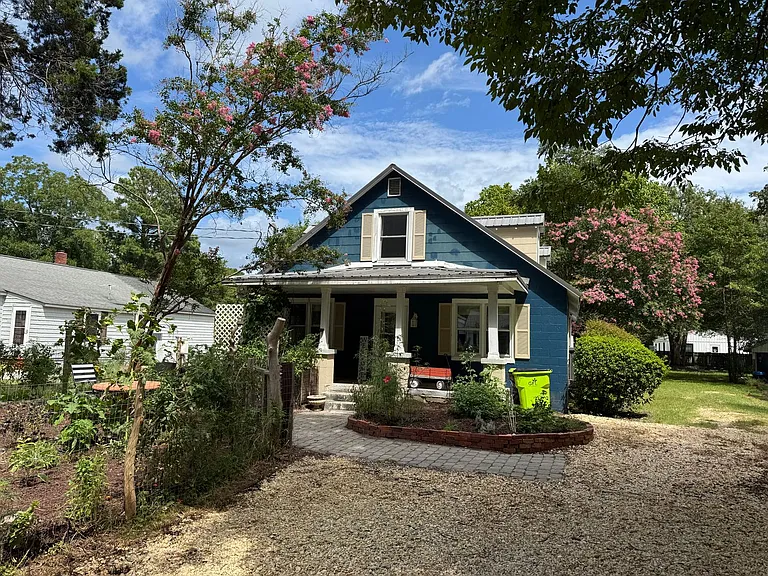 312 Beach St — Photo 1