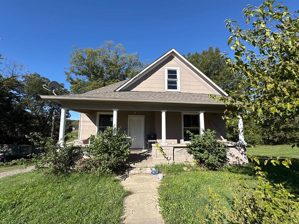 1st image of 425 S 6th St