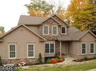 568 Woodbrook Rd, Cuyahoga Falls, OH 44223