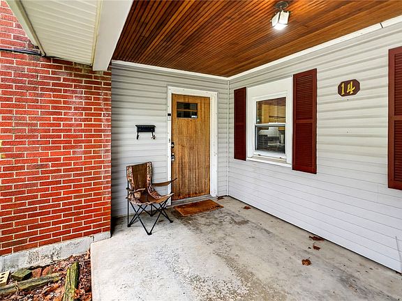 5th image of 14 W Sherry Dr