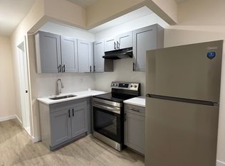 1075 W Farms Rd #E, Bronx, NY 10459