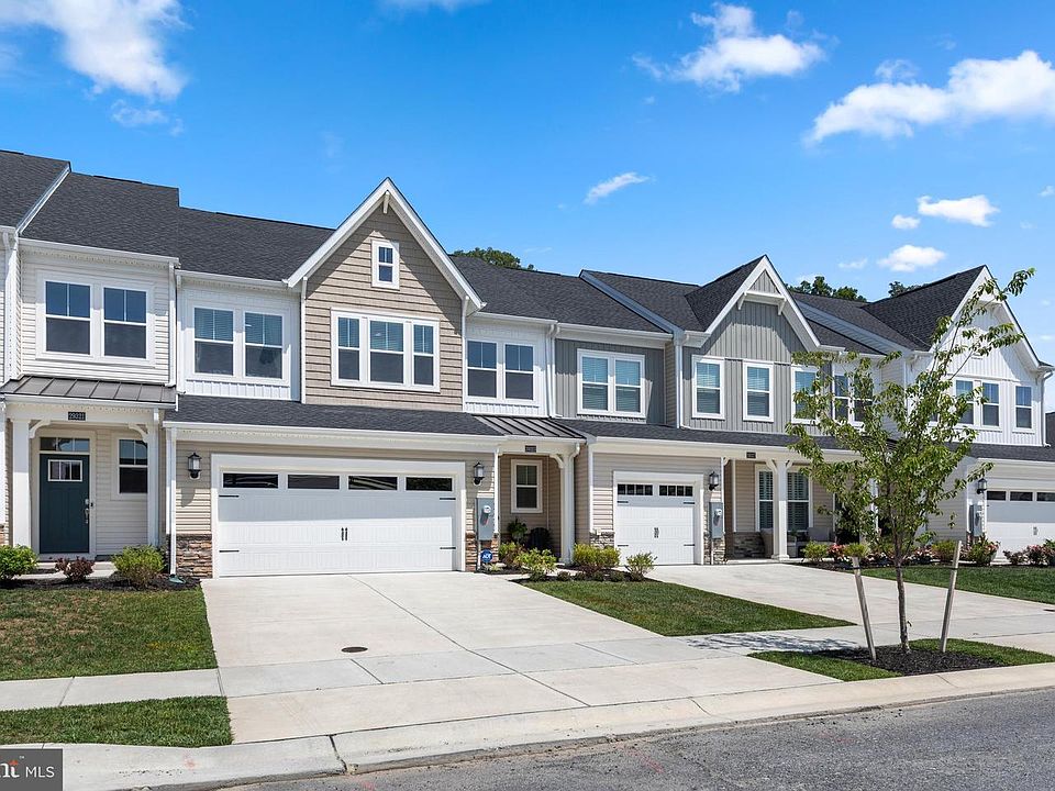 1st image of 29323 Oxford Dr