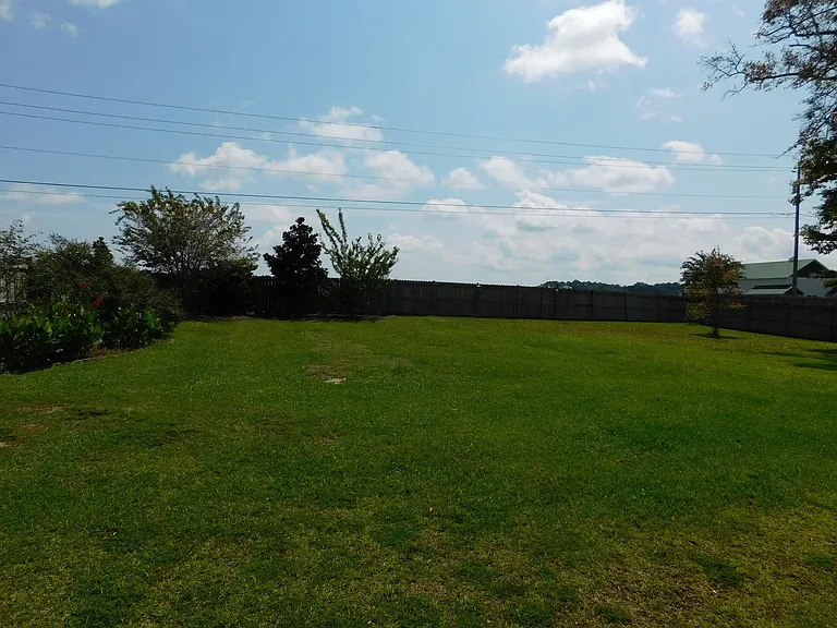 101 Staffordshire Dr — Photo 66