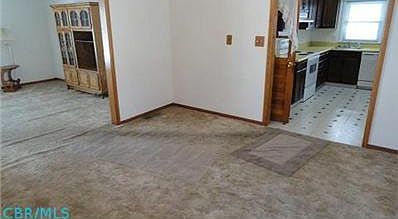 4th image of 453 Carolyn Dr