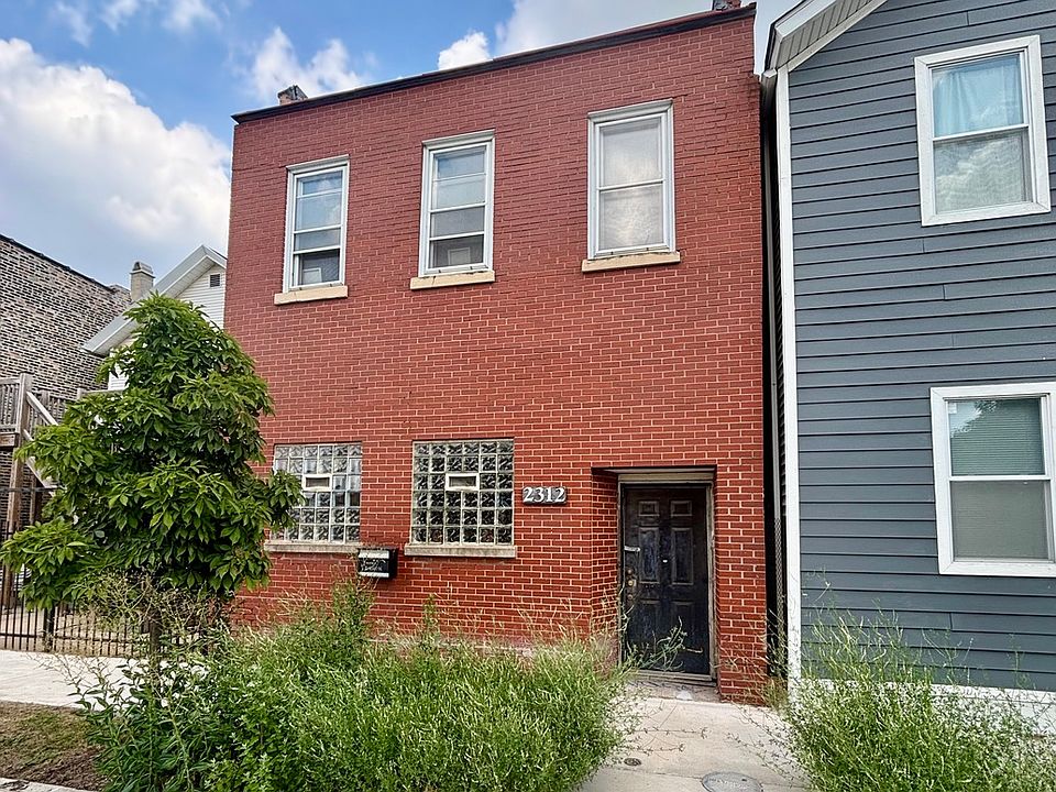 2nd image of 2312 W Grand Ave