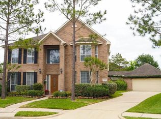 3227 Edgewood Dr, Pearland, TX 77584