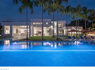 1770 Galleon Dr, Naples, FL 34102