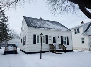 1425 Lawndale Ave, Racine, WI 53403