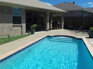 5320 Stone Meadow Ln, Fort Worth, TX 76179