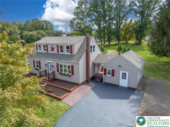 2217 Stocker Mill Rd, Easton, PA 18045