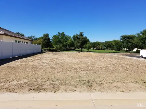 12501 Parkerhill Dr, Bakersfield, CA 93311