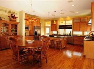 9115 Wooded Point Dr, Johnston, IA 50131